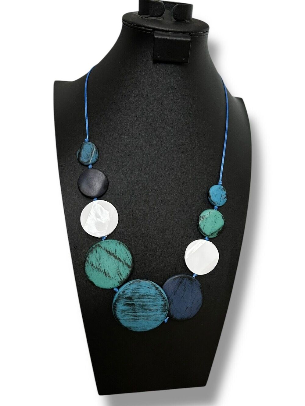 NWOT Chunky Adjustable Length Statement Necklace with Blue Green White Circles